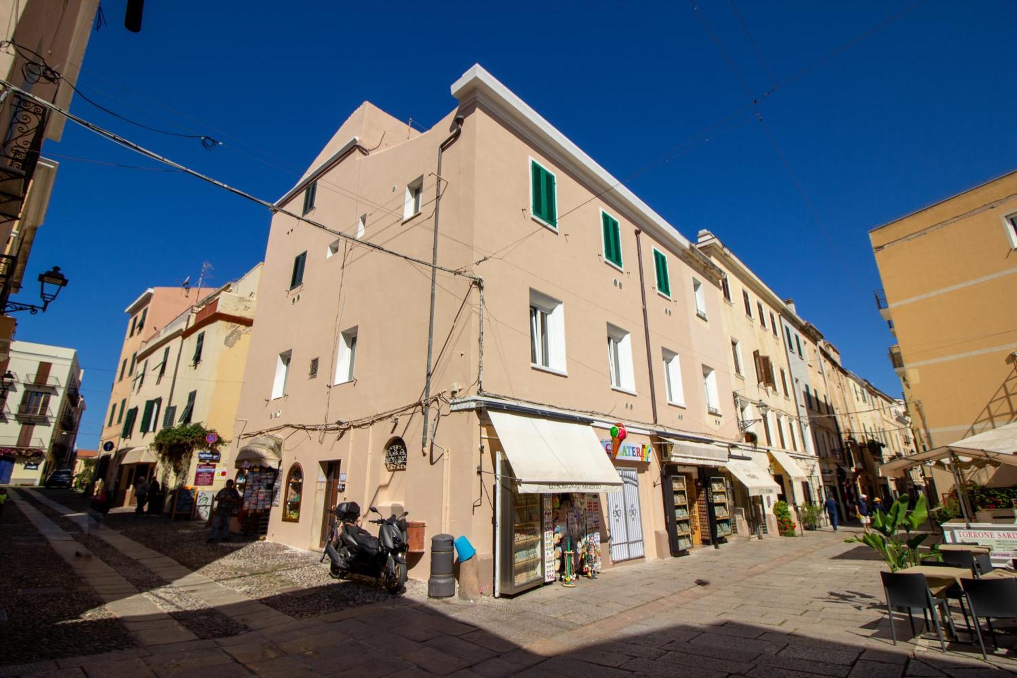 Appartamento In Centro Alghero Luaran gambar